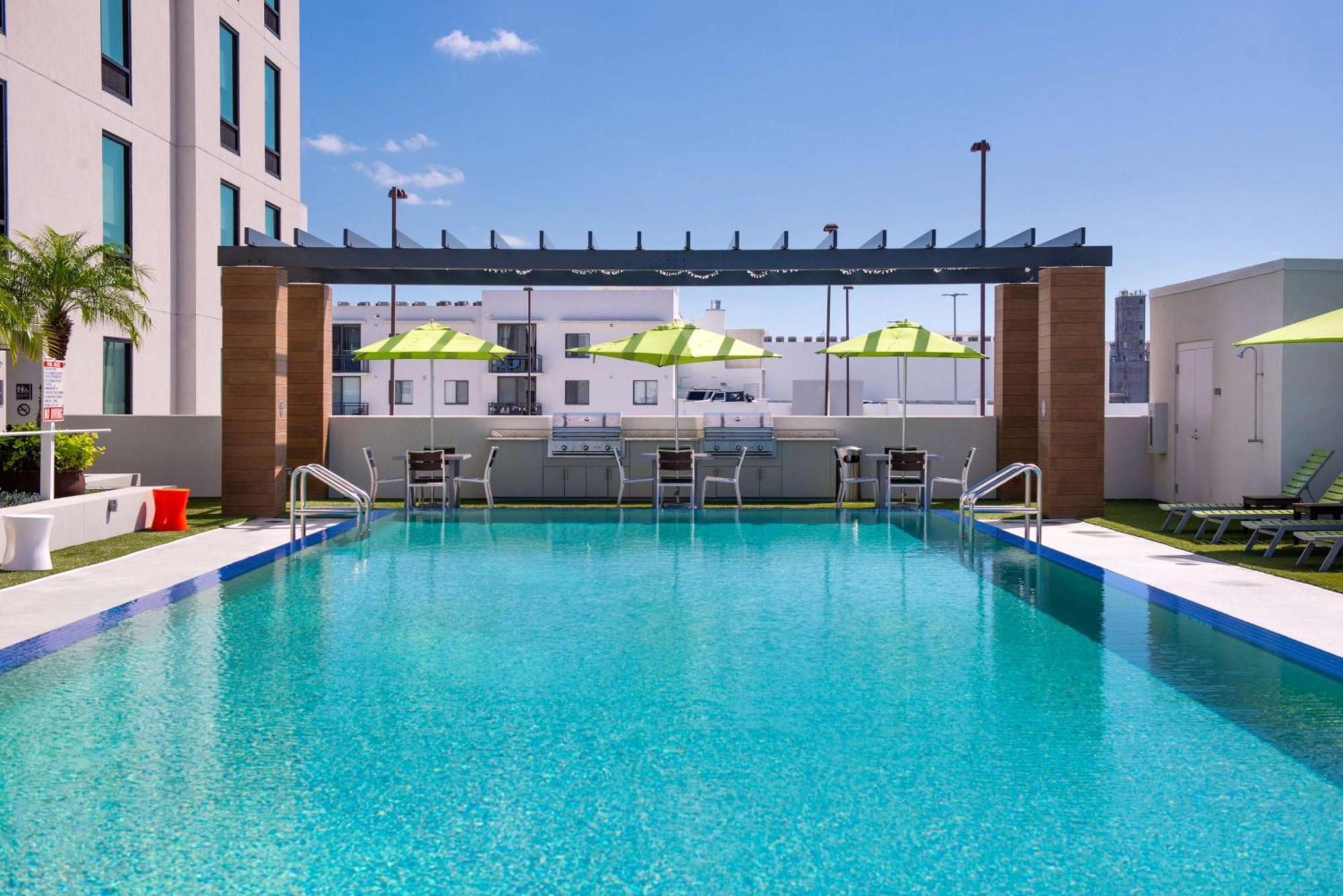 Hampton Inn Tampa Downtown Channel District Exterior foto